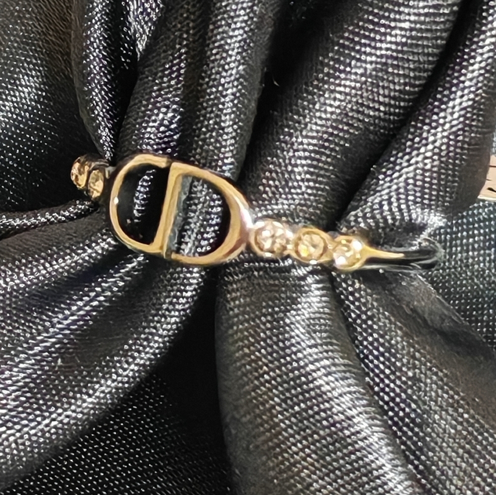 Simple and Vintage Ring